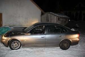 Uzbrojony opel i mieszkanie