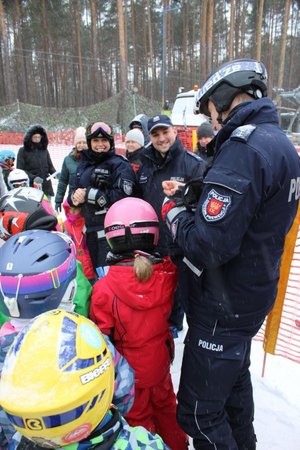 Policjanci odwiedzili szkółkę narciarską