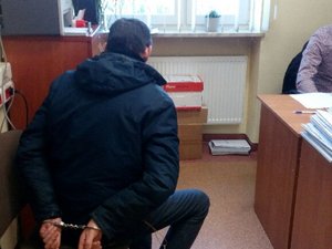 Szybko skonsumował zrabowany towar