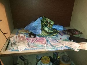 Narkotyki, hazard i liczne zatrzymania