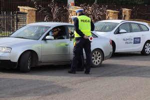 Policjanci w  trakcie działań