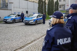 Elektryczne radiowozy na świętokrzyskich drogach