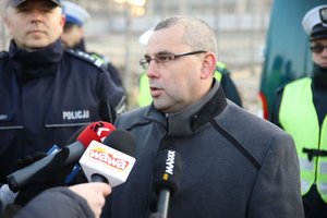 policjanci inspekcja transportu drogowego i wojewoda świętokrzyski