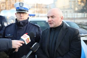 policjanci inspekcja transportu drogowego i wojewoda świętokrzyski