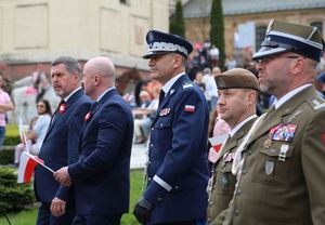 uczestnicy obchodów uchwalenia Konstytucji 3 Maja