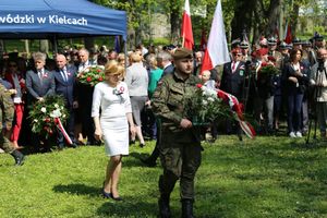 uczestnicy obchodów uchwalenia Konstytucji 3 Maja