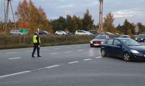 Policjanci w trakcie służby