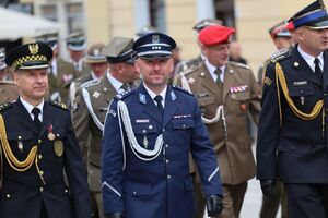 Policjanci uczcili Święto Wojsk Lądowych