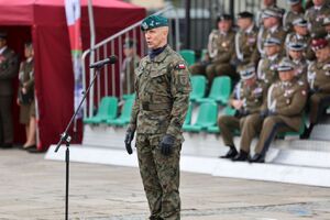 Policjanci uczcili Święto Wojsk Lądowych