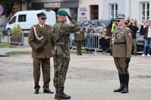 Policjanci uczcili Święto Wojsk Lądowych