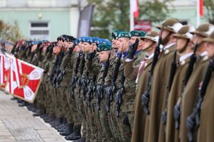 Policjanci uczcili Święto Wojsk Lądowych