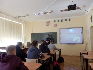 Lekcja o tolerancji i akceptacji- spotkanie z policjantką