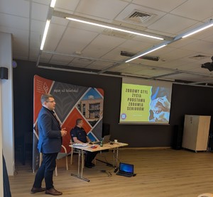 Debata z seniorami