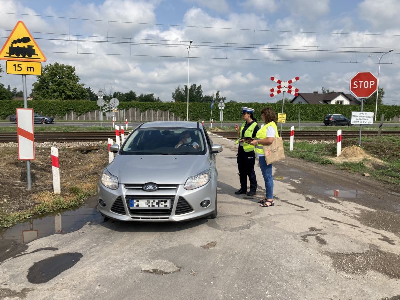 Bezpieczny Przejazd Kolejowy - Ruch Drogowy - KMP Kielce